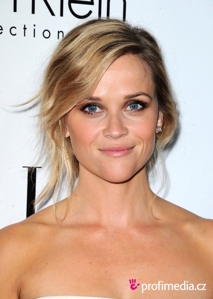 Риз Уизерспун без макияжа