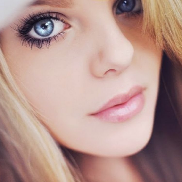 Красивые девушки с синими глазами