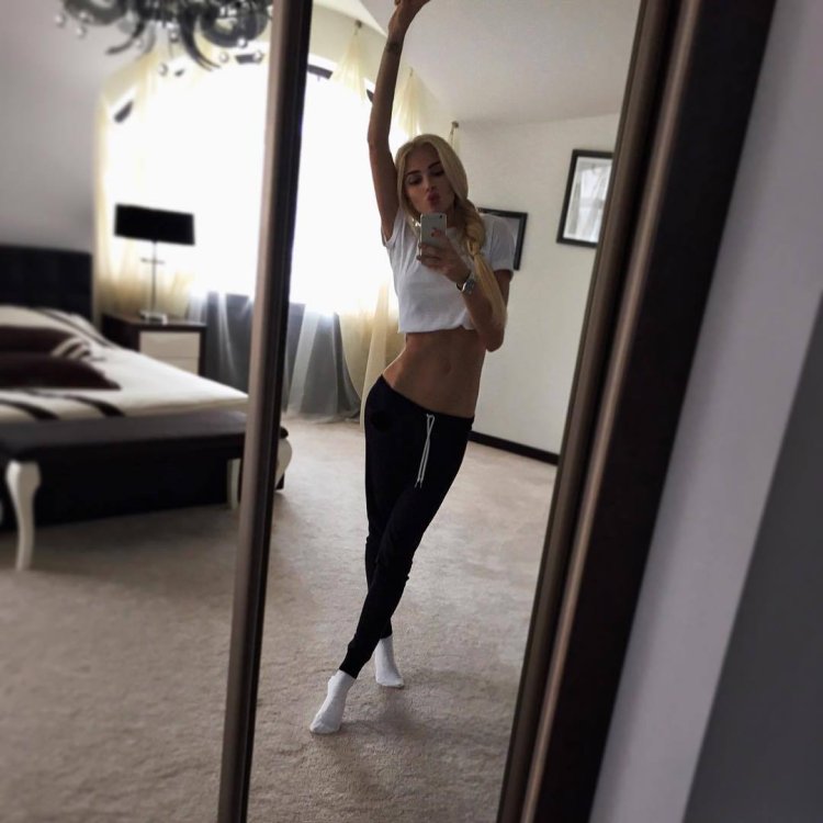 Алёна Шишкова шпагат