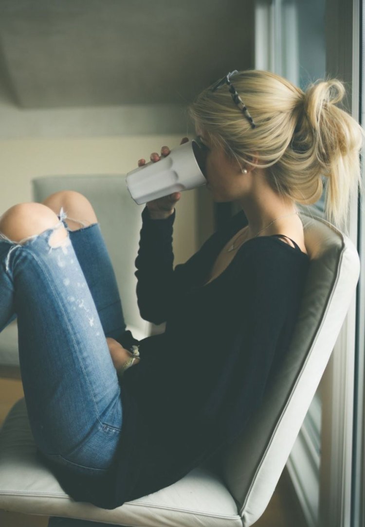 Блондинка со спины