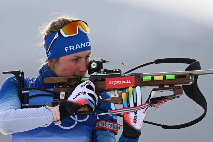 Жюстин Брезаз биатлонисты Франции