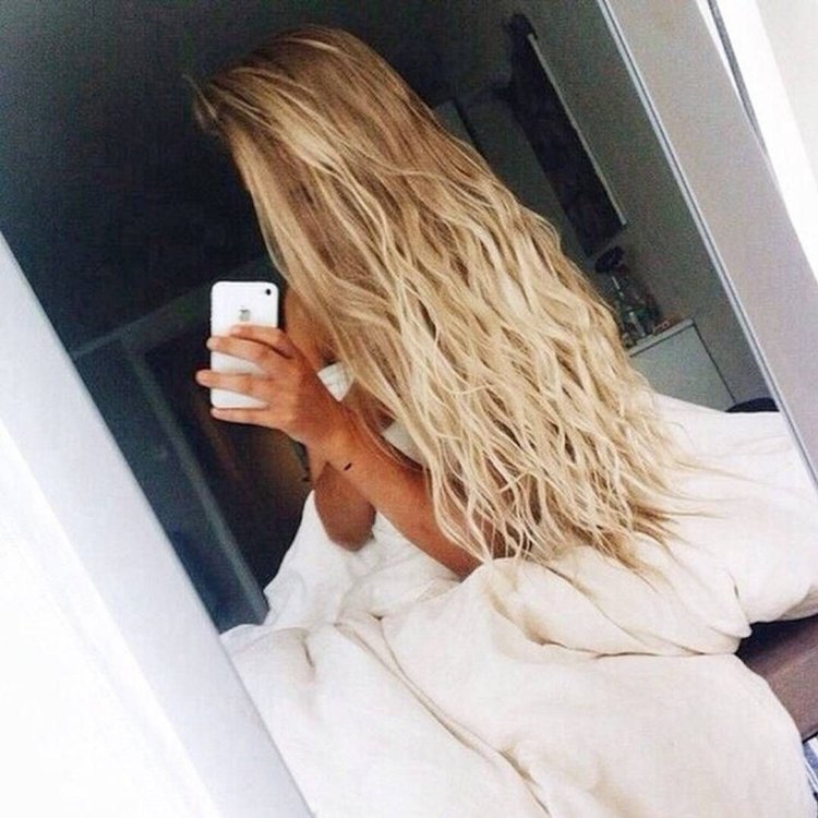 Блондинка без лица