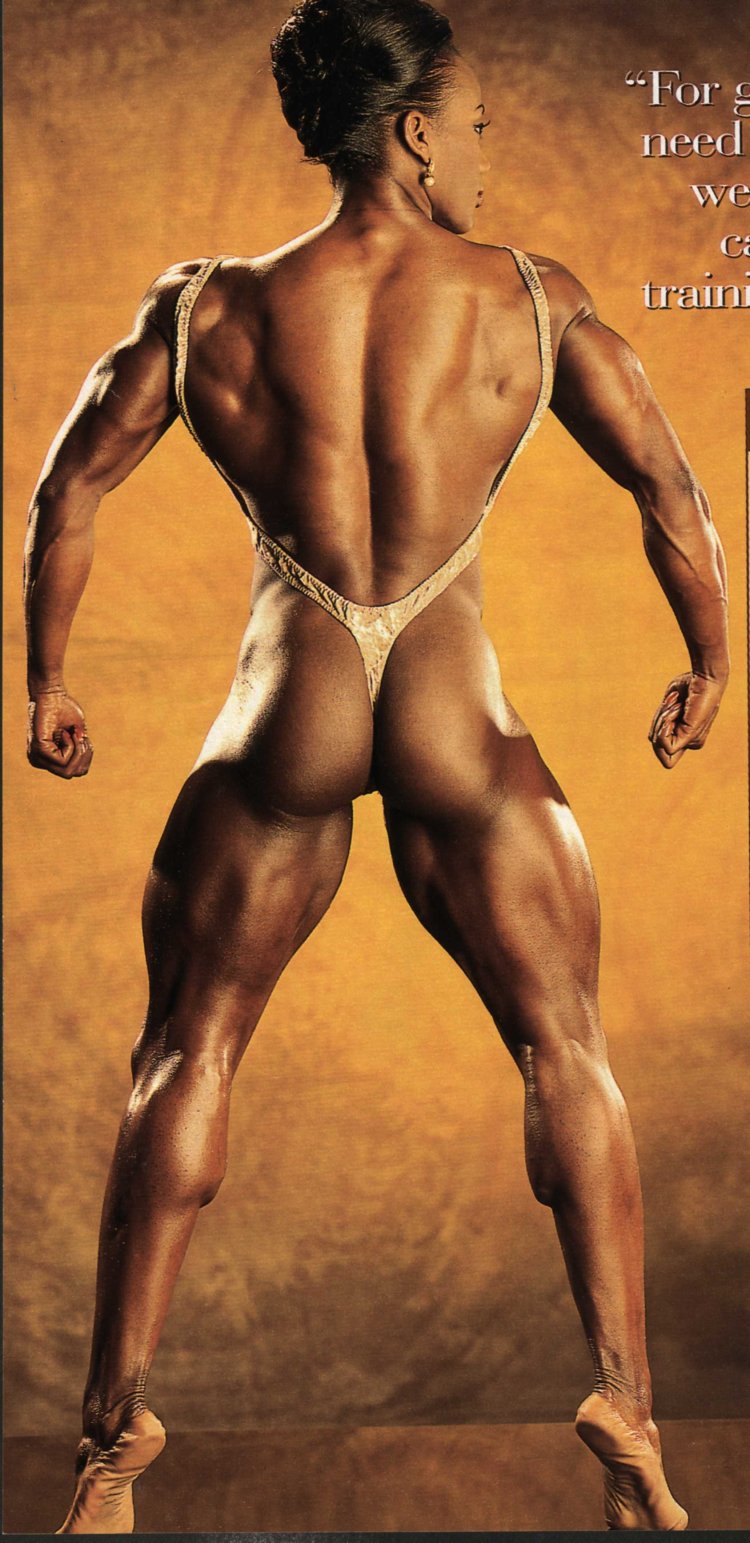 Aspen Rae бодибилдинг