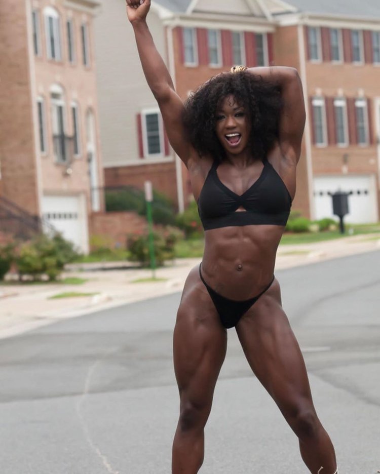 Эбони Гентри