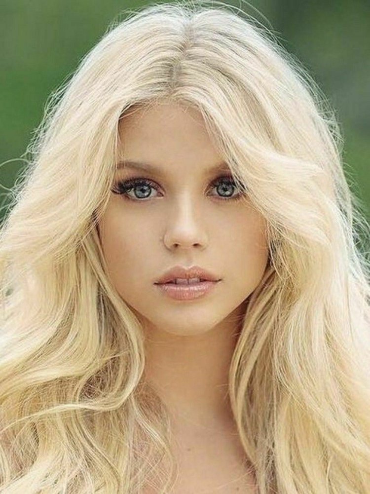 Kaylyn Slevin Мисс 2019