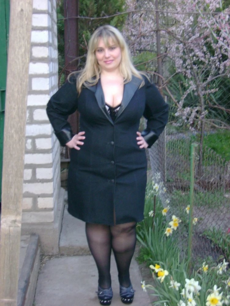 Толстые девушки в купальнике