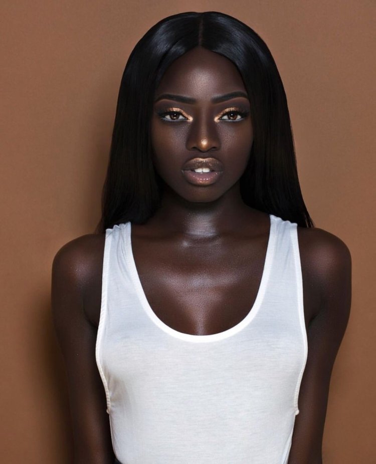 Чернокожая Лола Чуил