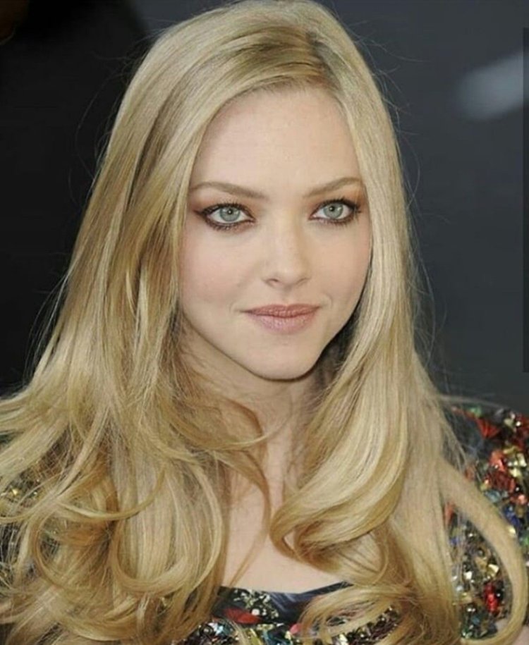 Актриса Аманда Сейфрид