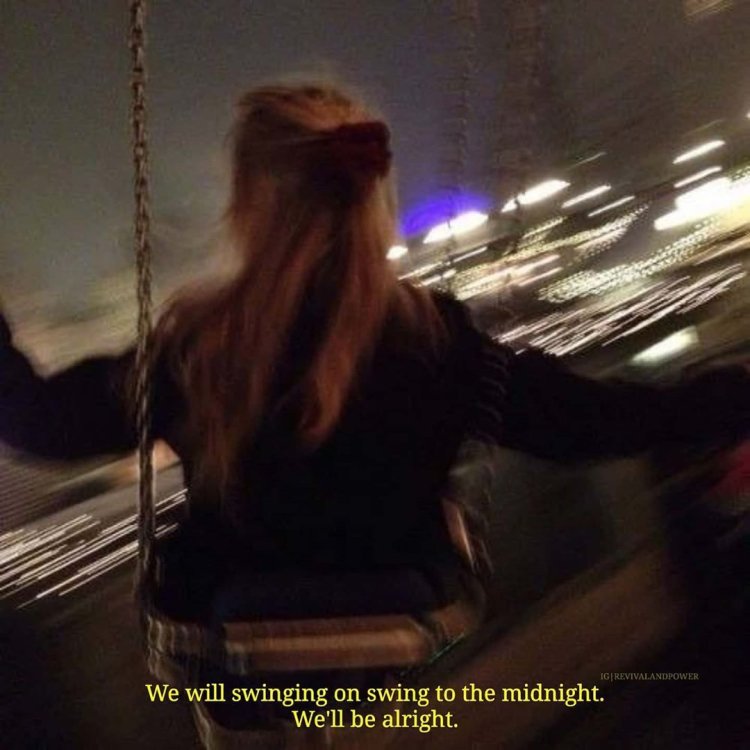 Смазанные фотографии девушек