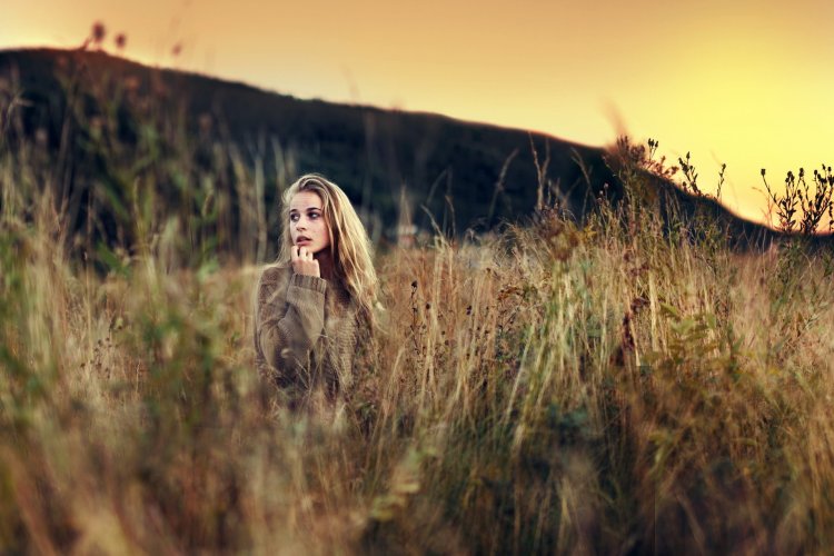 Фотосессия на природе в поле