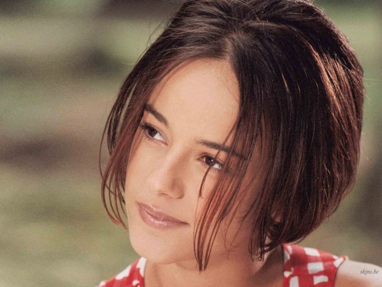 Французская певица Alizee