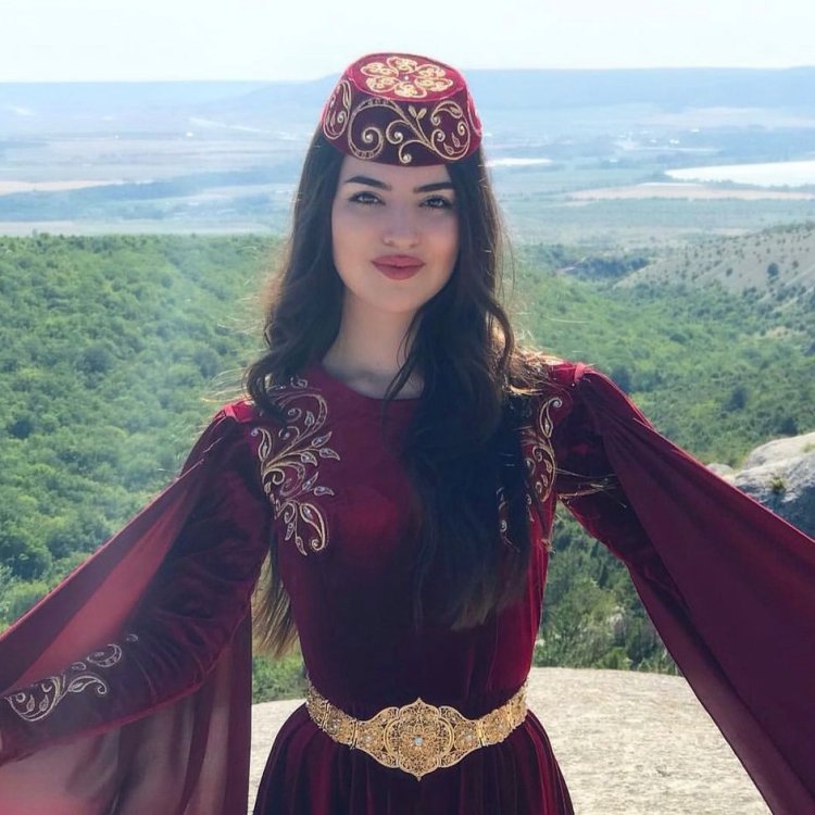 Певица Реян Крымская татарка спела в Турции