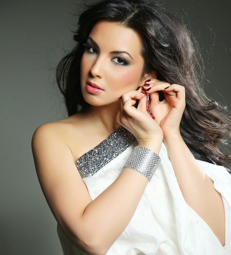 Тамила певица