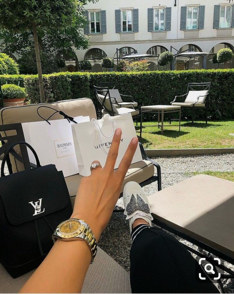 Девушка в Старбаксе