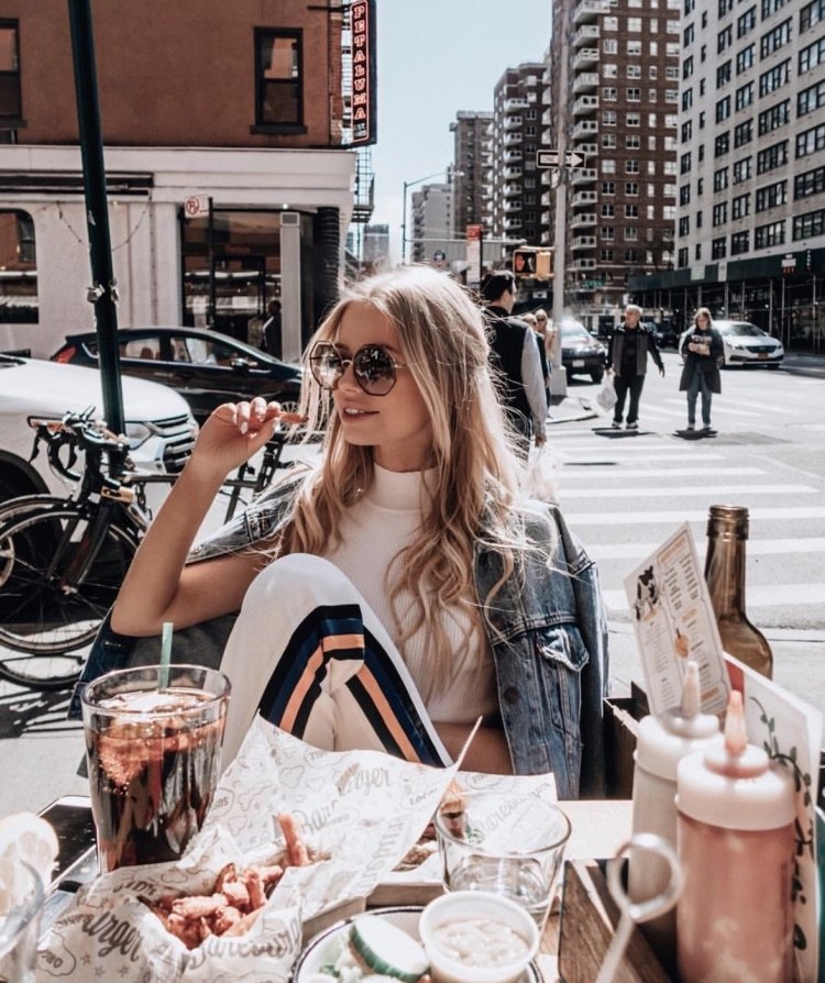 Красивые богатые девушки