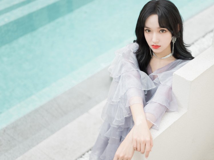 Группа Cosmic girls Чэн Сяо