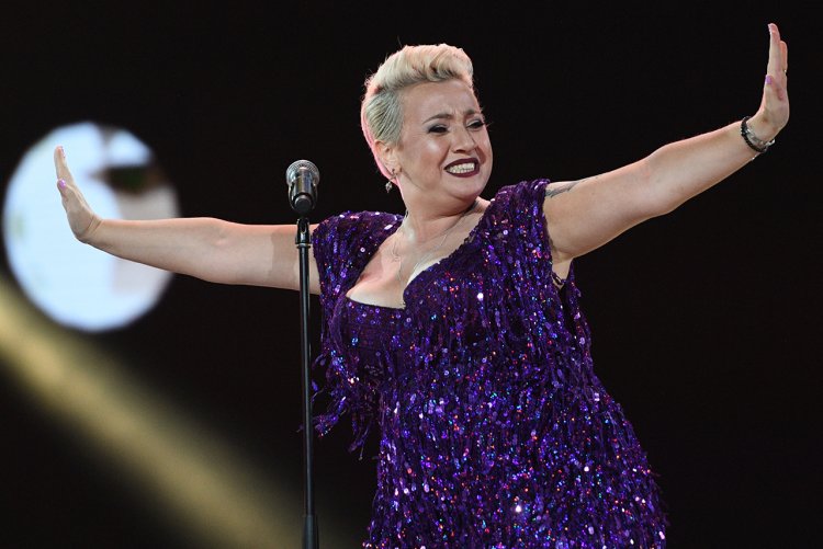 Грузинская джазовая певица Теона