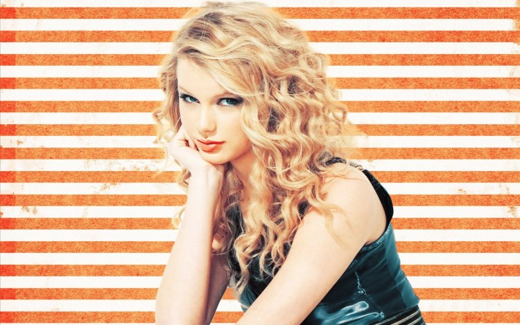 Англоязычная певица блондинка