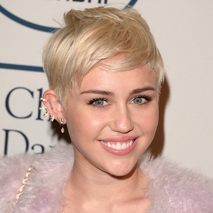 Майли Сайрус Пикси