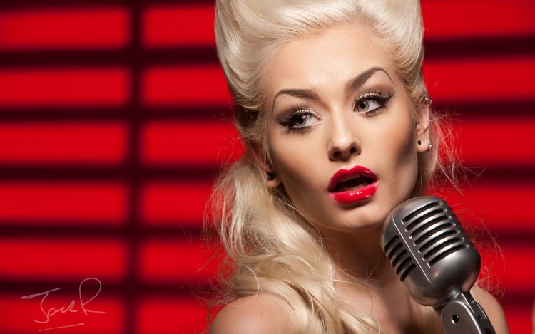 Романи Смит