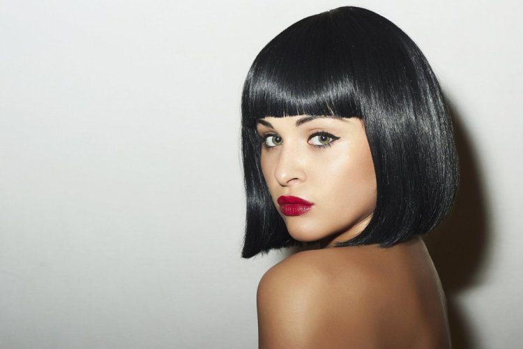 Каре с челкой филированное