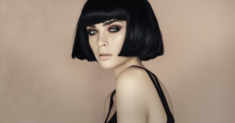 Стрижка каре с челкой