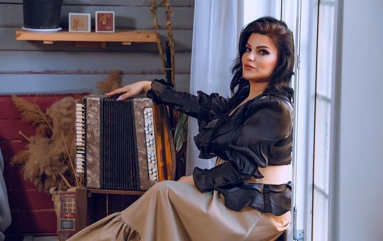 Азербайджанская певица Бахар