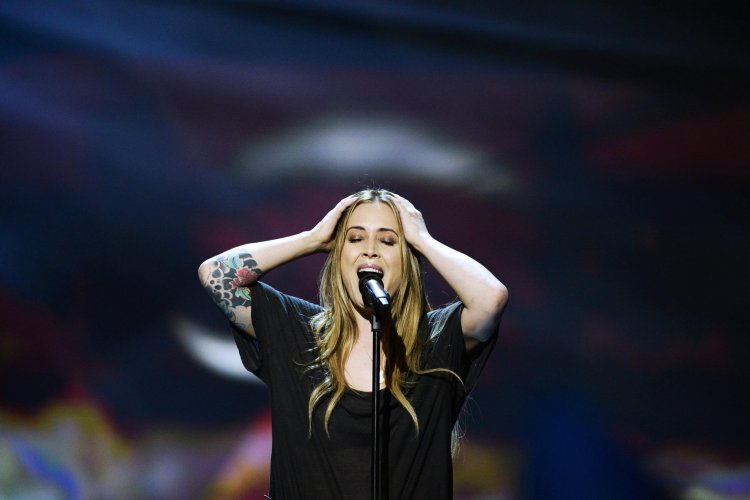 Anouk Eurovision 2013