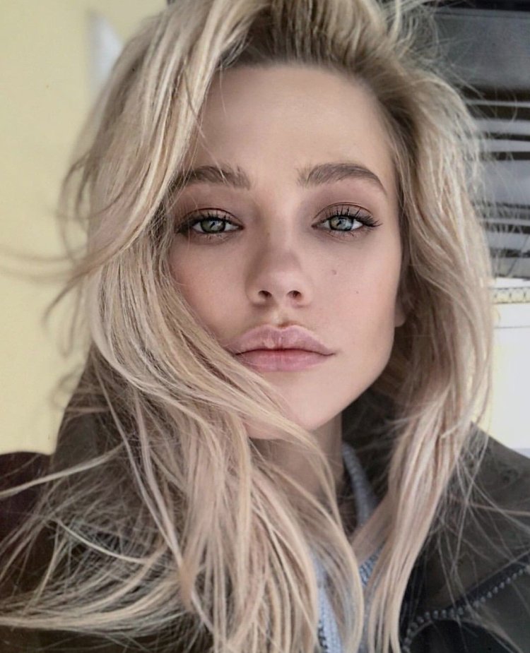 Естественная красота блондинка