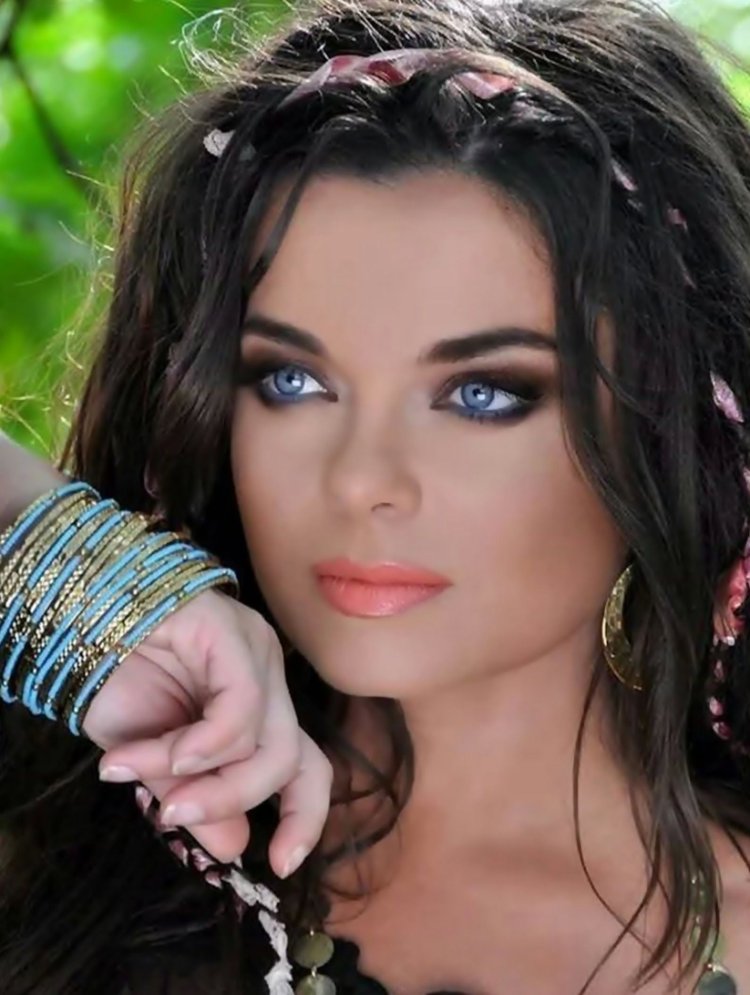 Наташа Королева