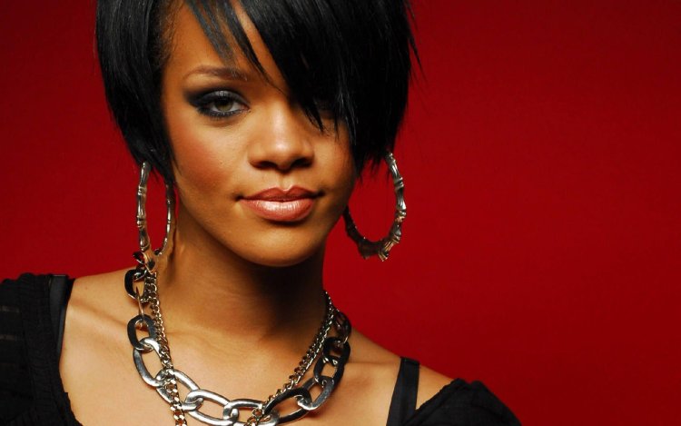Rihanna 2000