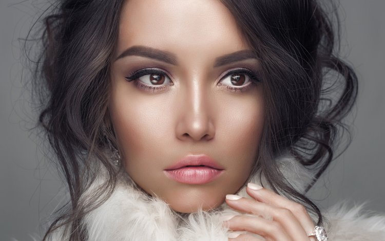 Макияж для темноволосых