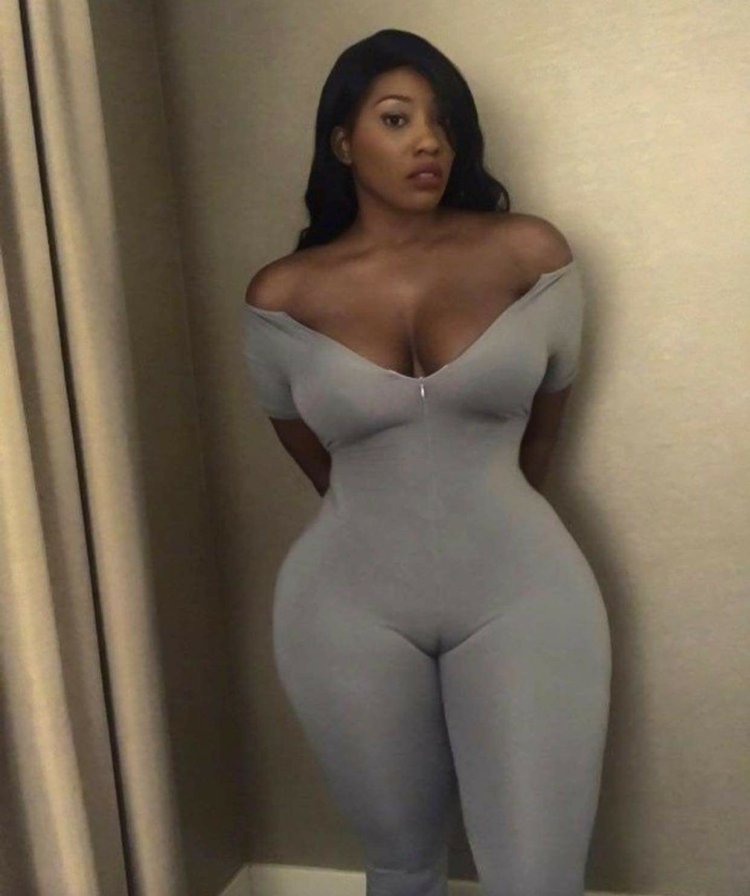 Попа Долли Кастро