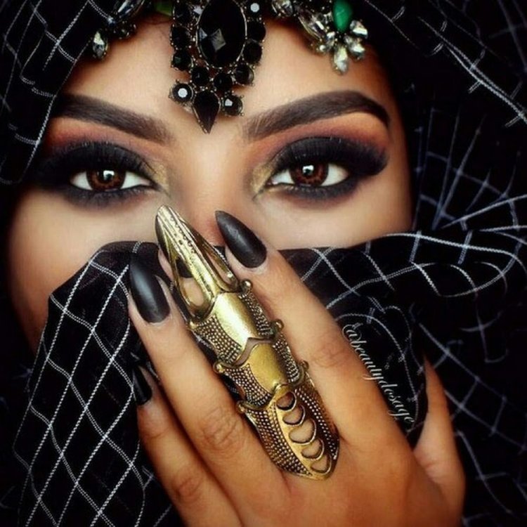 Восточные духи девушка