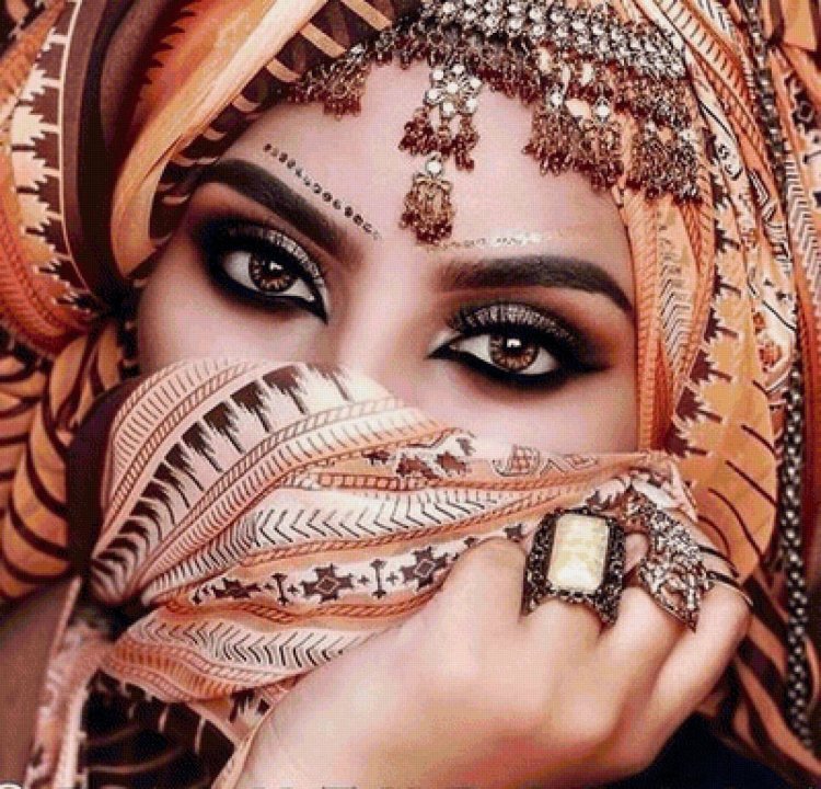 Восточный макияж с сурьмой