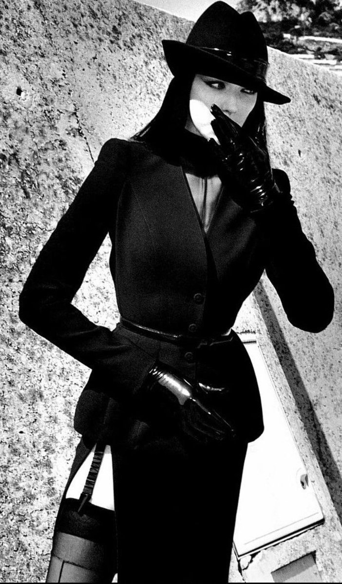 Хельмут Ньютон (Helmut Newton)