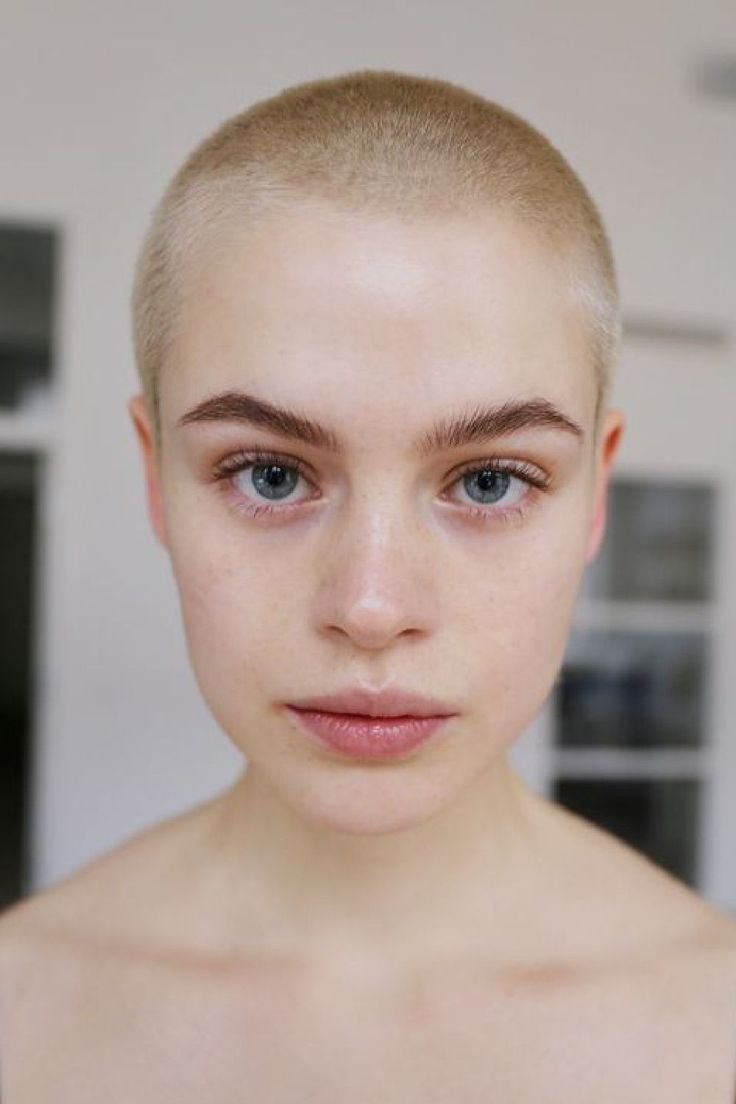 Кайса Вейсберг с длинными волосами