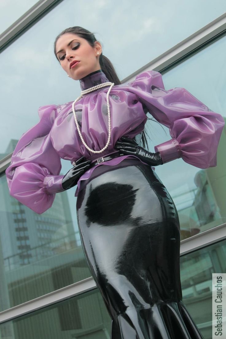 Sebastian cauchos latex Fashion