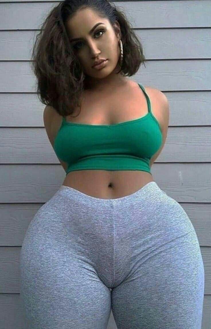 Большие бедра осетинки 12 лет