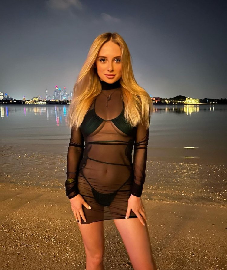 Блондинка драйв Аделина