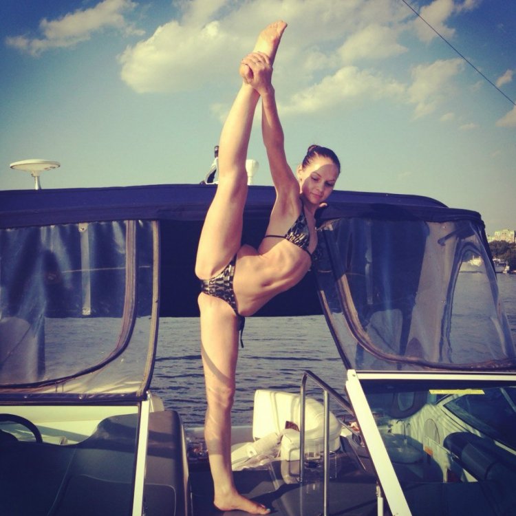 Саша Дони шпагат