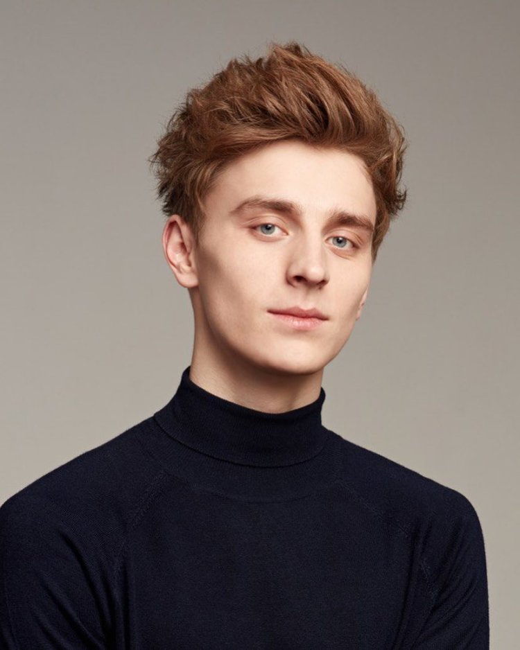 Блоггер а4 влад