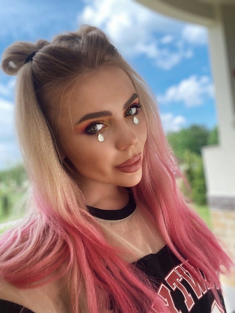 Карина кросс Лазарьянц