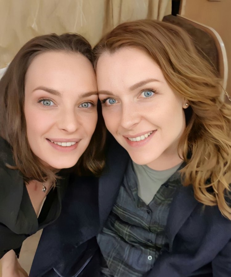 Анна Попова с сестрой