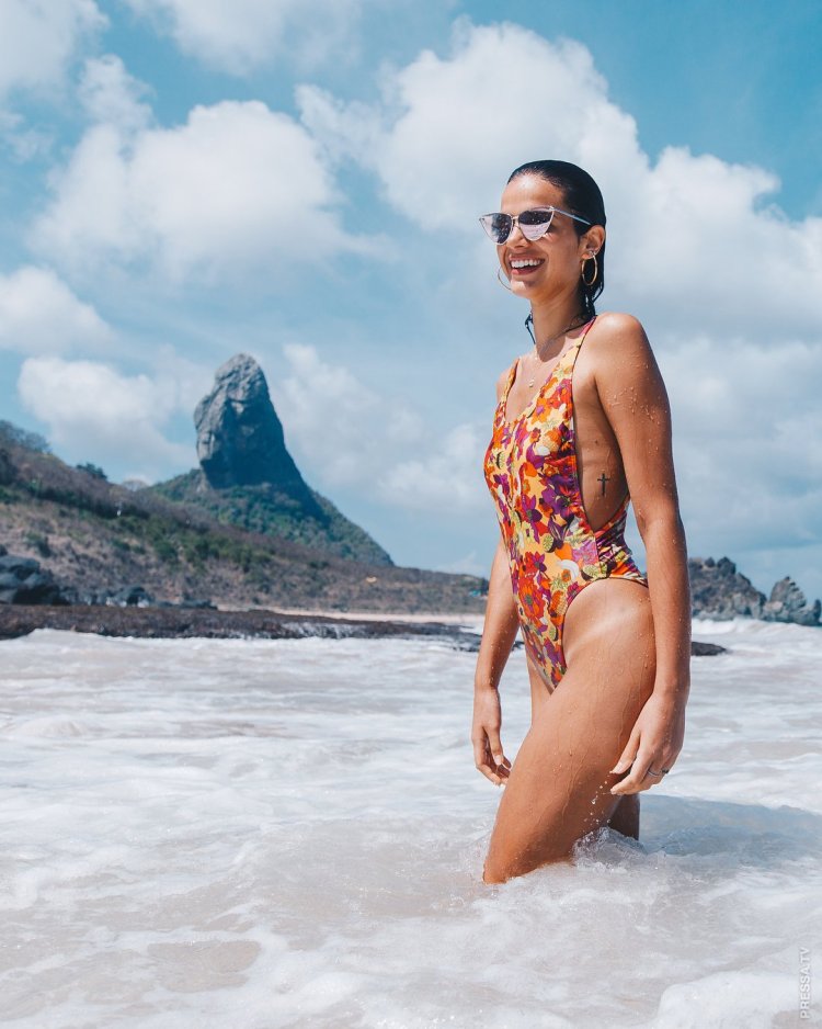 Бруна Маркезини фотосессии