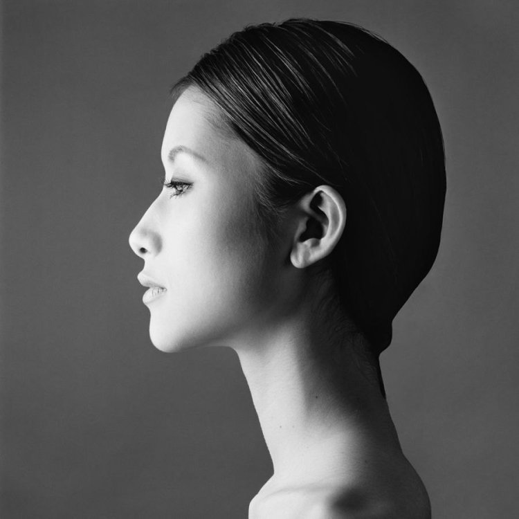 Человек в профиль