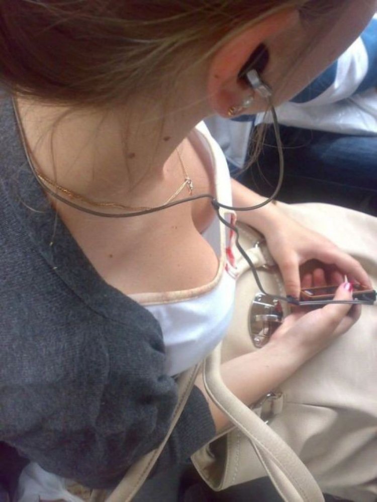 Сосок в общественном транспорте