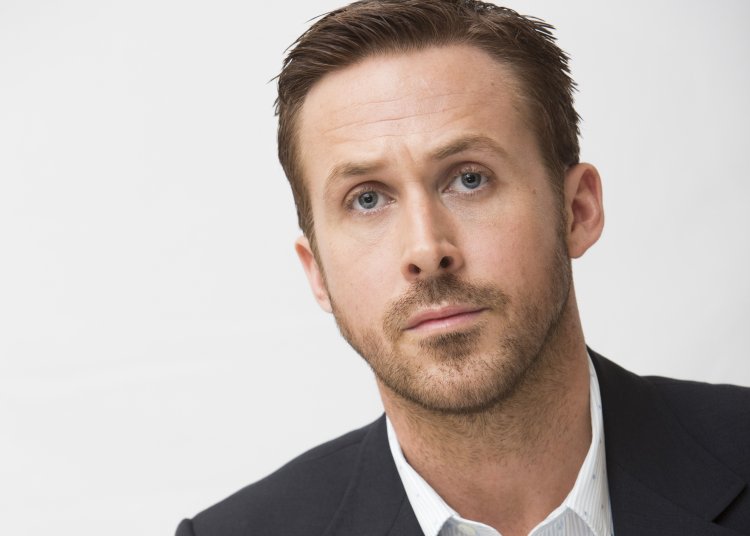 У Райана Гослинга косоглазие