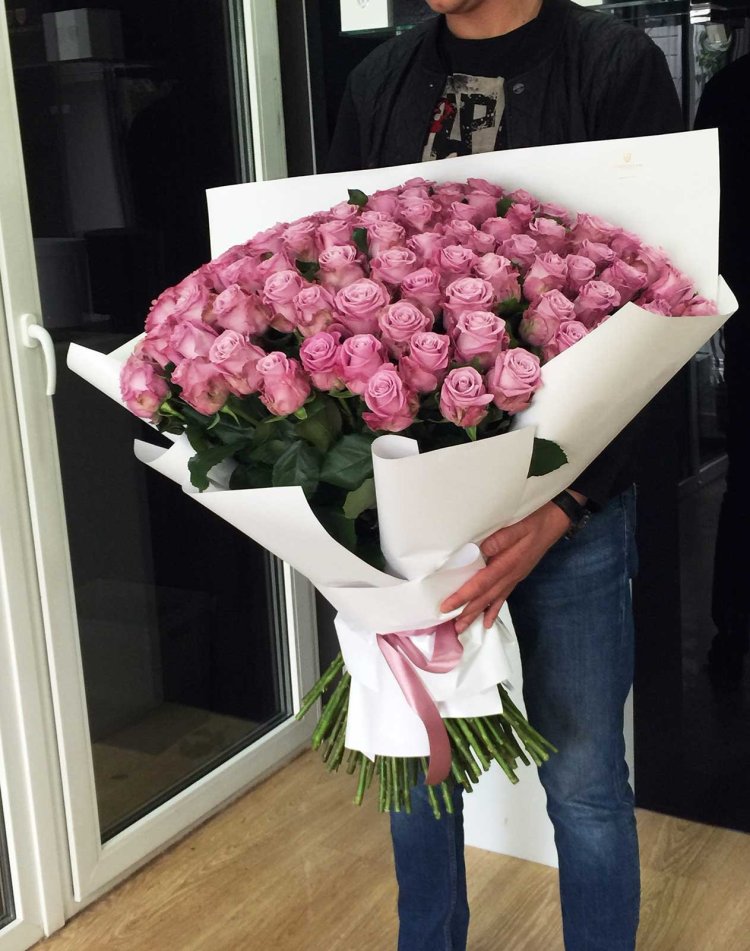 Букет 51 роза МАРИТИМ