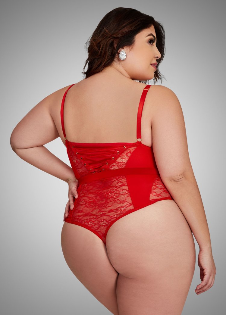 Сайз модель Джессика Милагрос